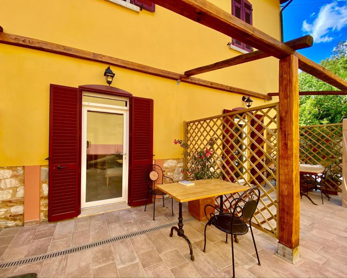 B&B La Fucinaia Pet Friendly Adults Only Campiglia Marittima Exterior foto